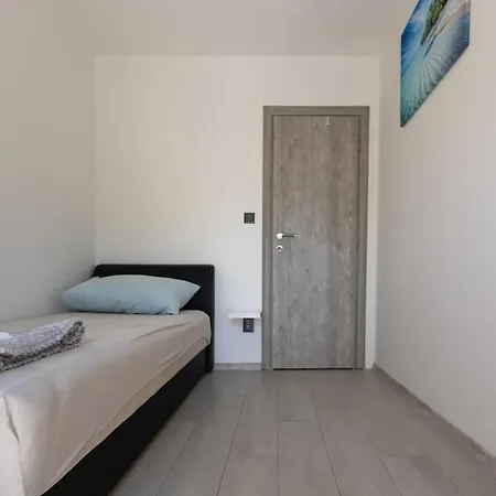 Kuca Danijel Nyaraló